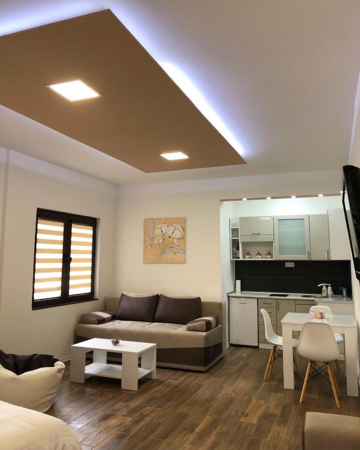 Apartmani Sarovic Tjentiste Exterior photo